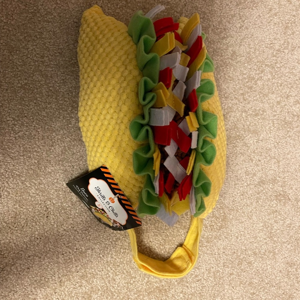 Small dog taco costume